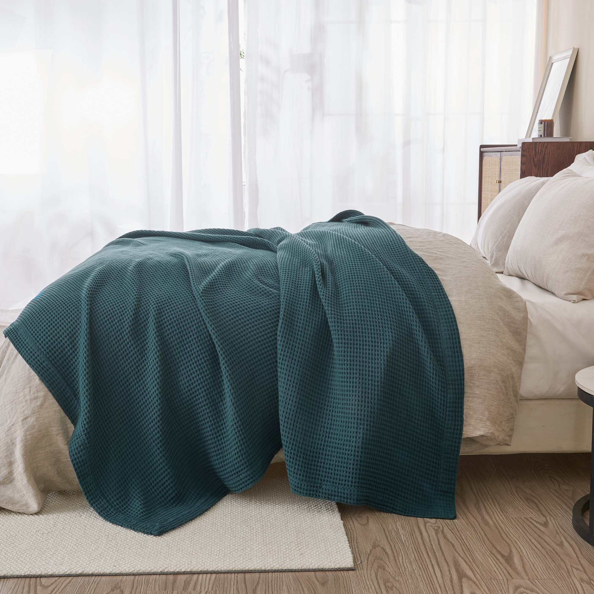 Cotton Waffle Weave Blanket – Soft, Breathable & Cozy