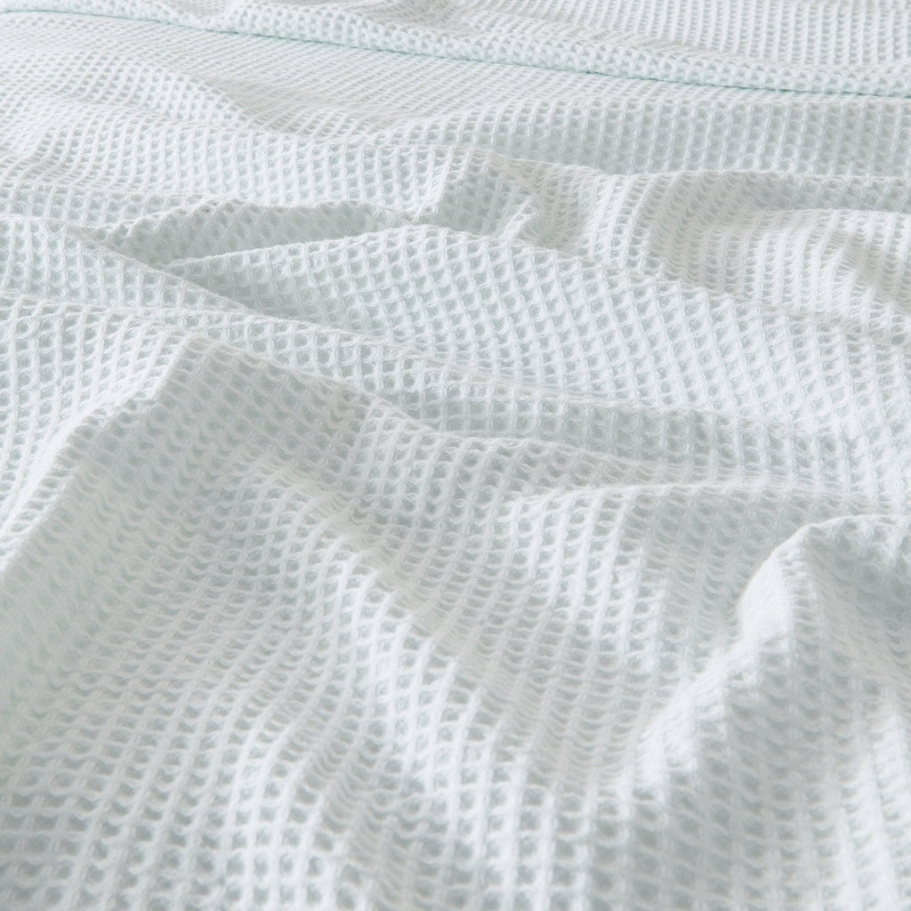 Cotton Waffle Weave Blanket – Soft, Breathable & Cozy