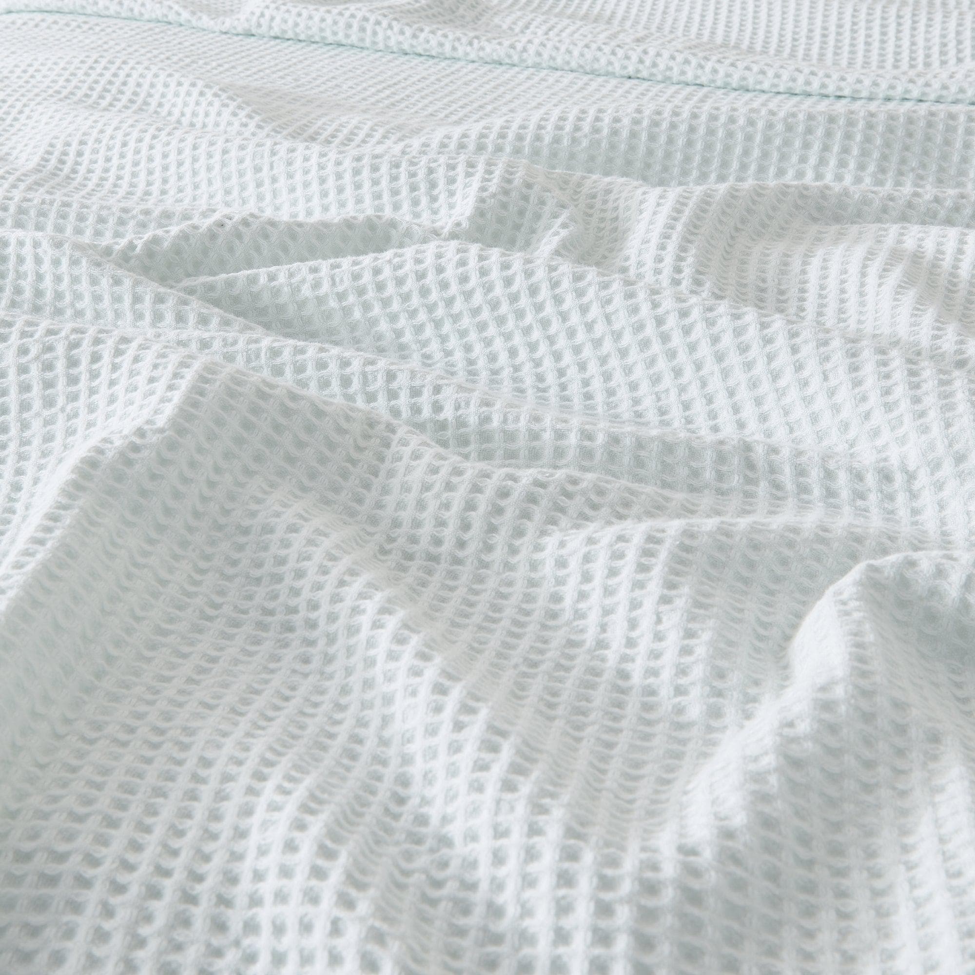 Cotton Waffle Weave Blanket – Soft, Breathable & Cozy