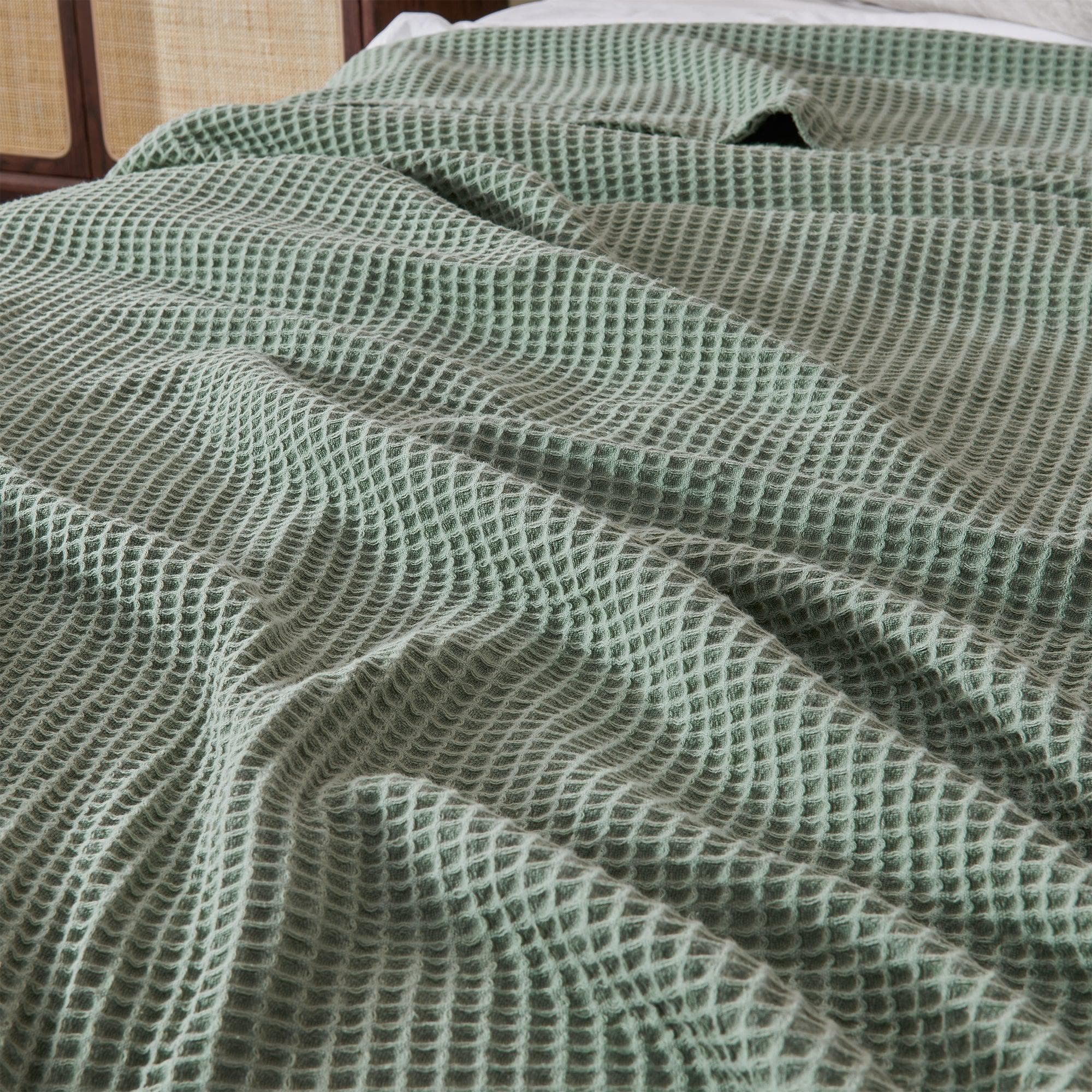 Cotton Waffle Weave Blanket – Soft, Breathable & Cozy